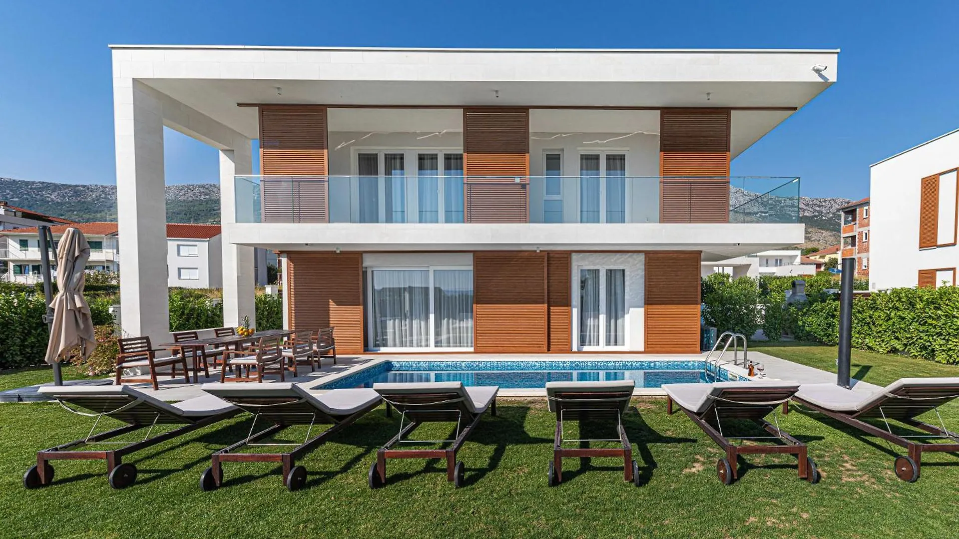 Villa Nia Kastela 0*,  Croatia